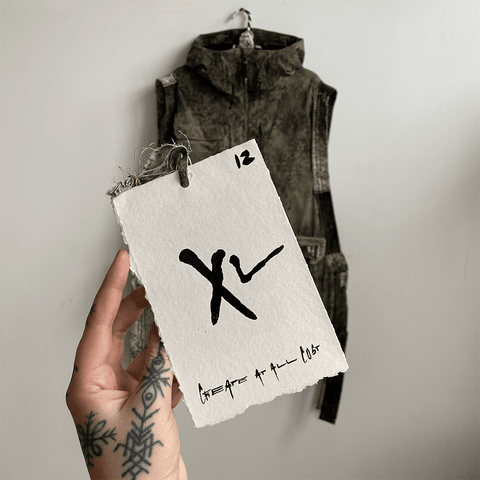 Armada B-Dog 1/1 signature piece #12 - Elise Puddy custom edition