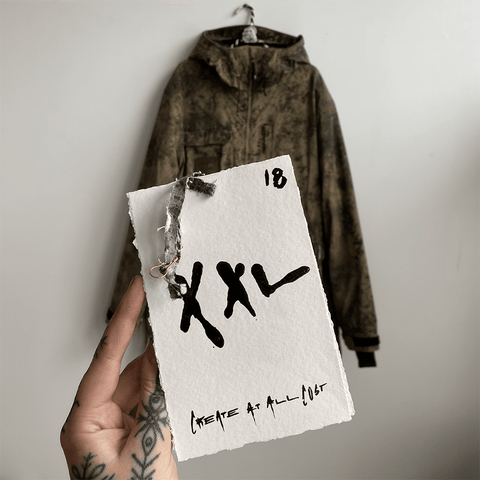 Armada B-Dog 1/1 signature piece #18 - Elise Puddy custom edition