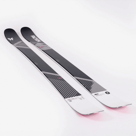 Prodigy 0 skis 2025