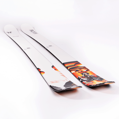 Studio 1 skis A-Hall 2025