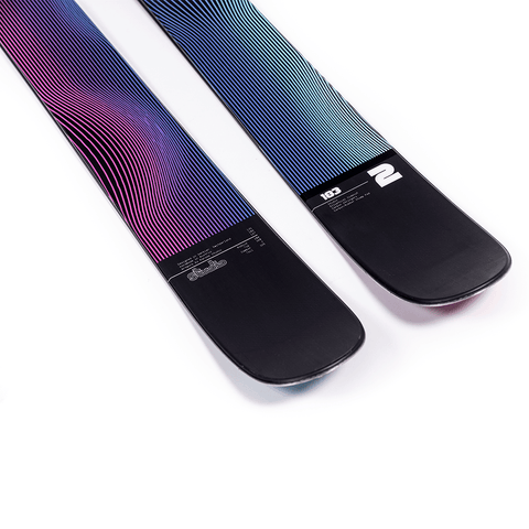 Studio 2 skis 2025