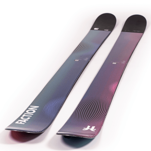 Studio 3 skis 2025