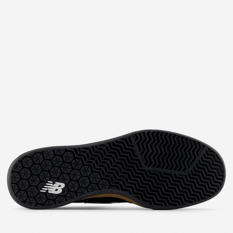 440 V2 shoes - Black / Gum