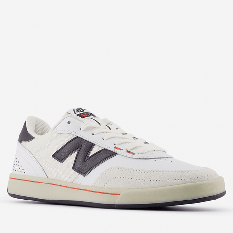 440 V2 shoes - White / Black